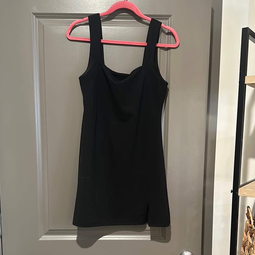 Black Sleeveless Dress